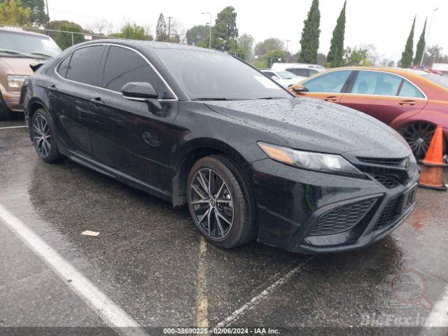 Toyota Camry SE 2024 Black 2.5L