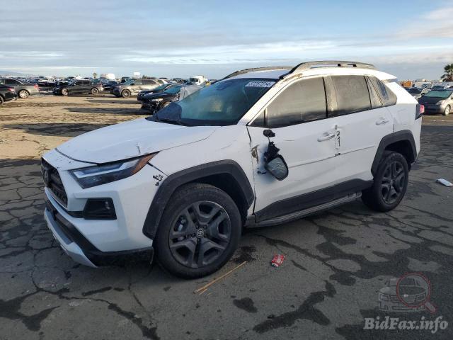 Toyota Rav4 Adventure 2023 White 2.5L 4