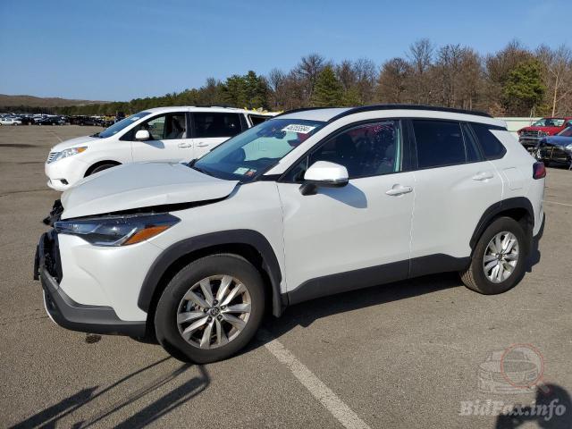 Toyota Corolla Cross Le 2023 White 2.0L 4