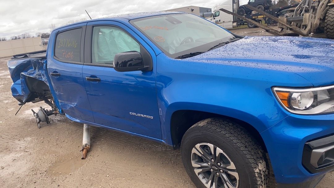 Chevrolet Colorado 4Wd Short Box Z71 2022 Blue 3.6L