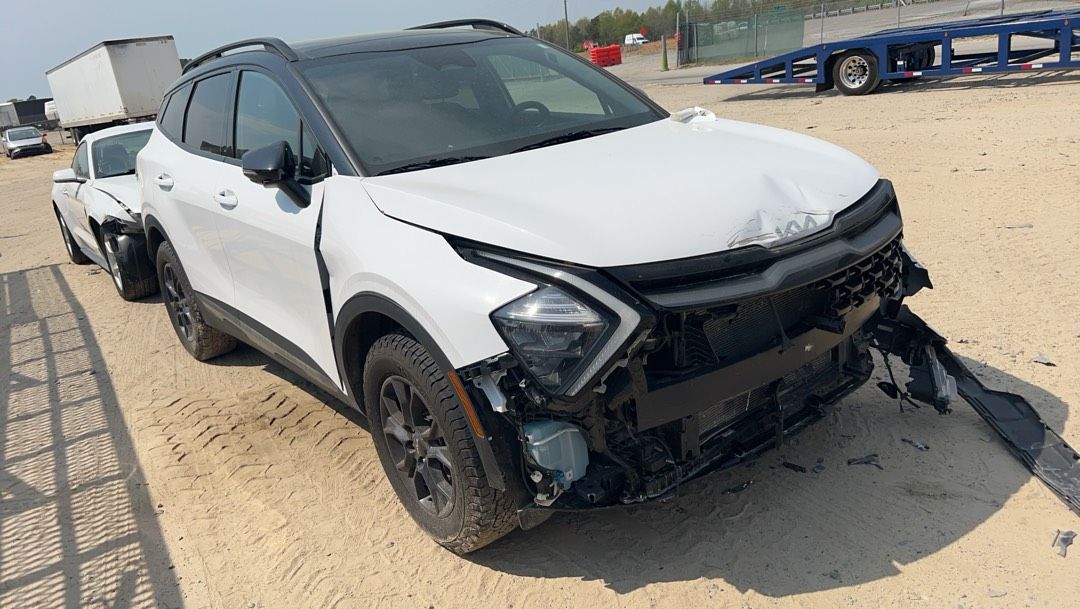 Kia Sportage X-Pro 2023 White 2.5L