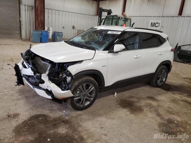 Kia Seltos S 2023 White 2.0L 4