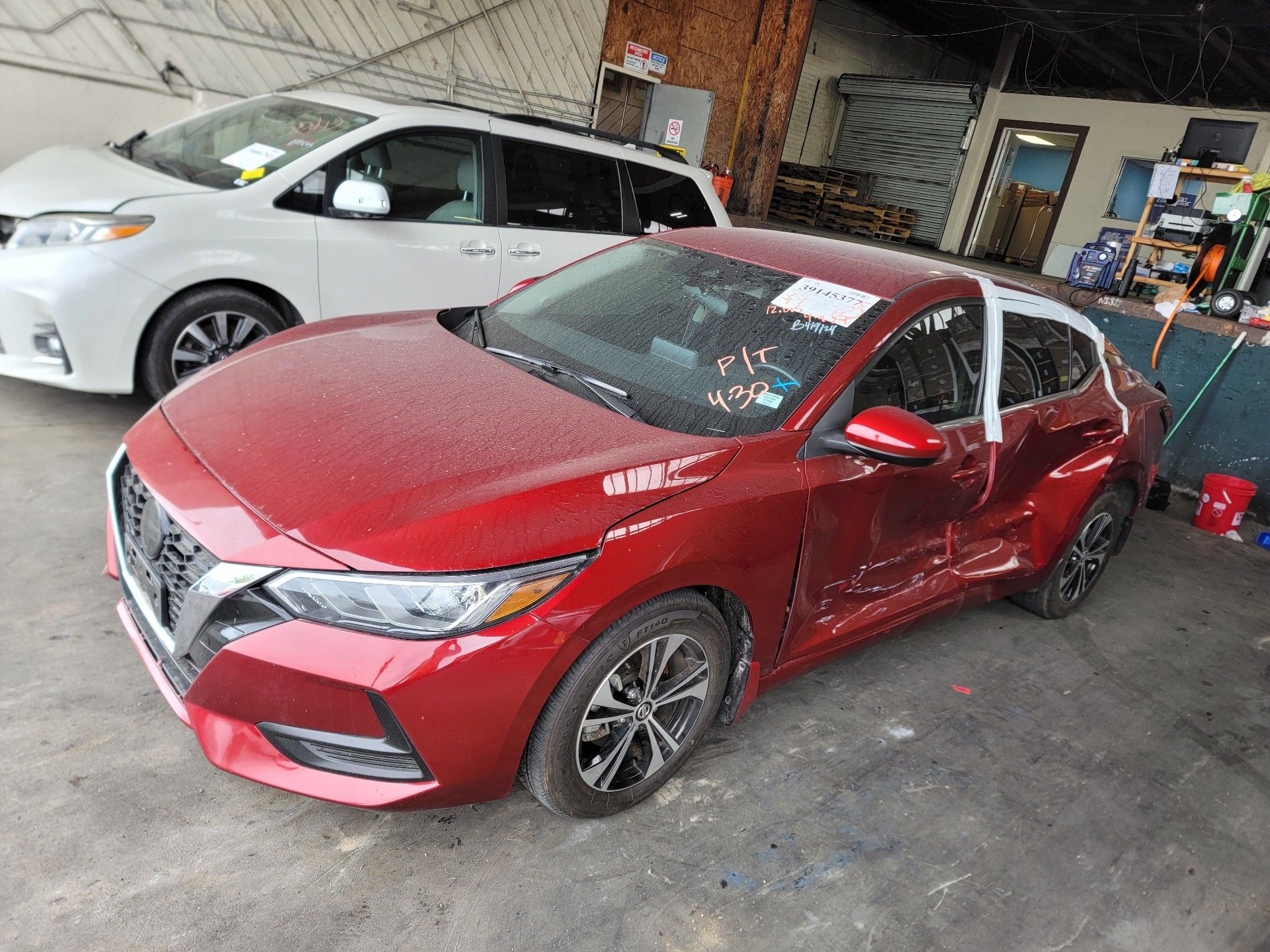 Nissan Sentra Sv Xtronic Cvt 2022 Red 2.0L