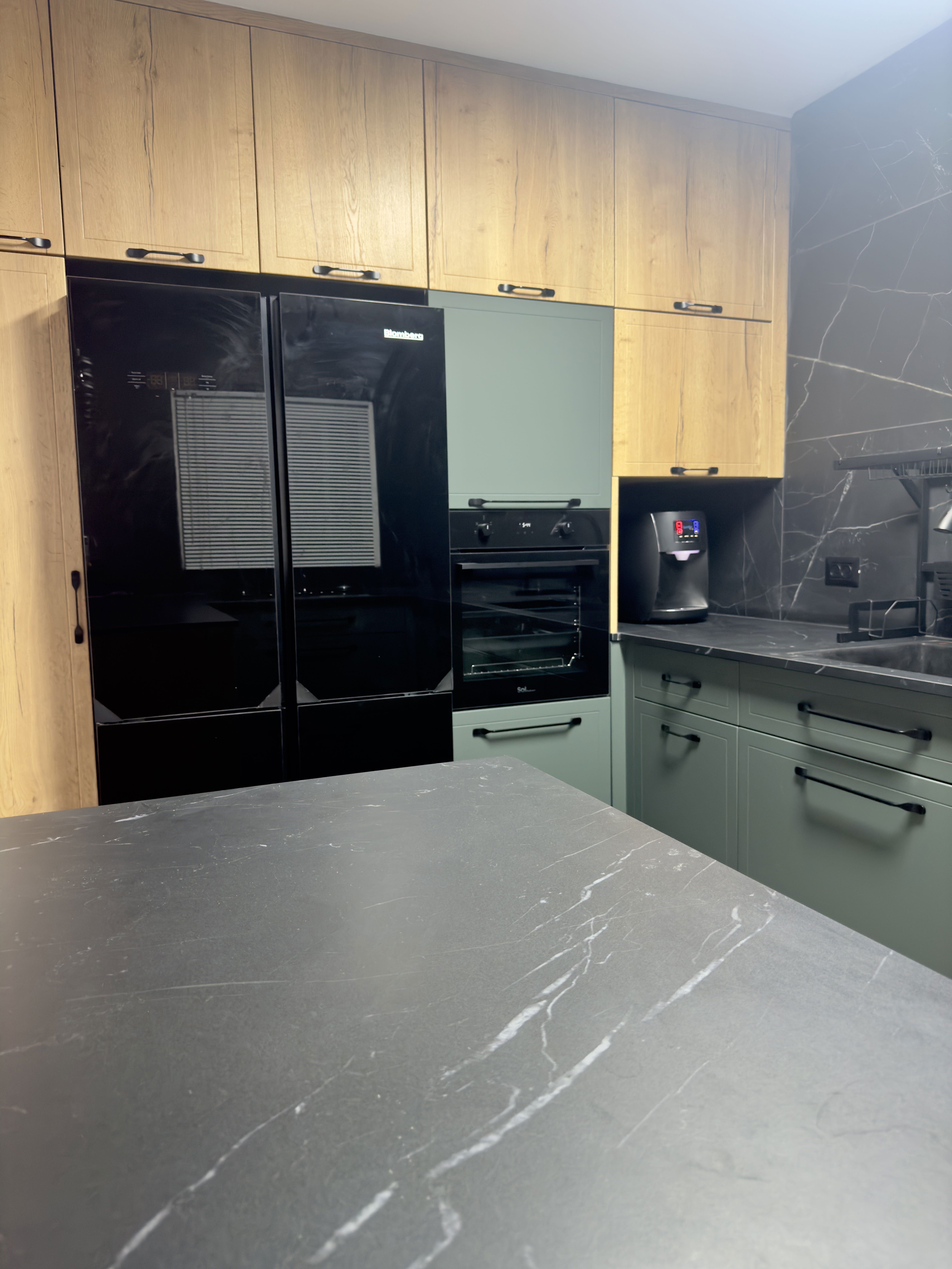 Rustic polymer kitchen