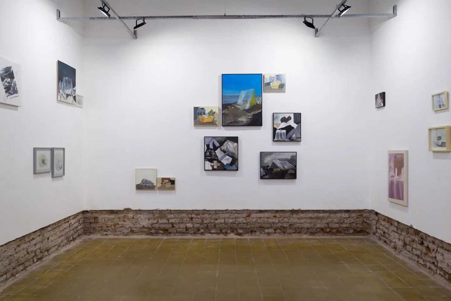 Towards the impossible ceiling of the heavens