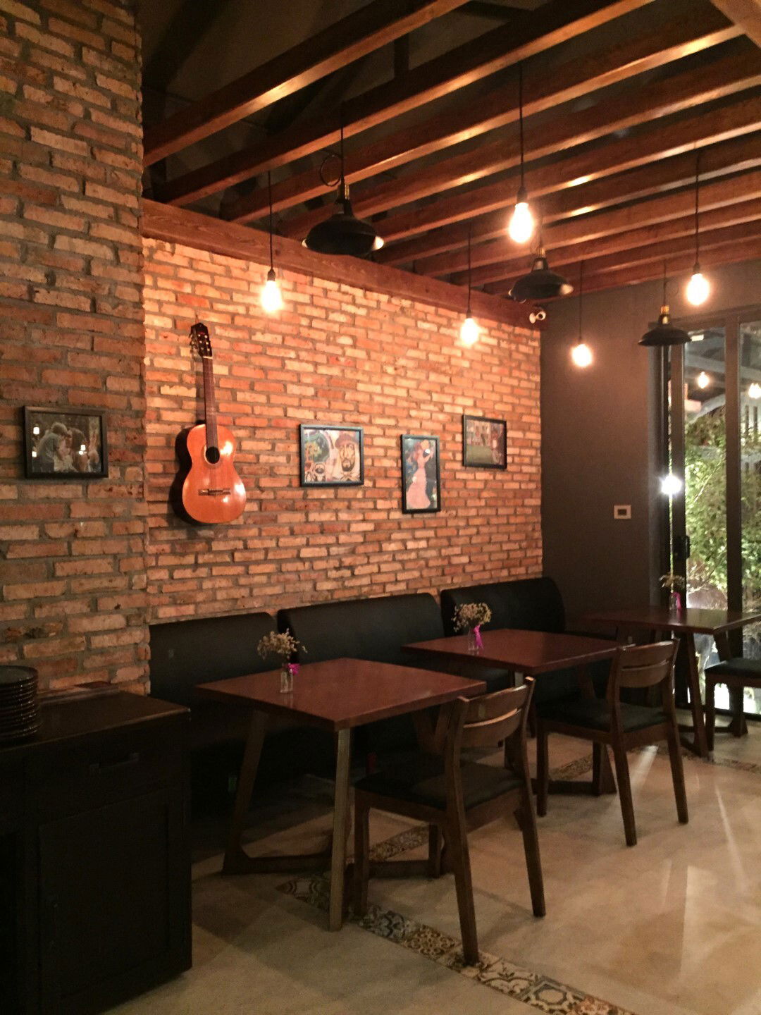 Thiết kế nội thất bán lẻ