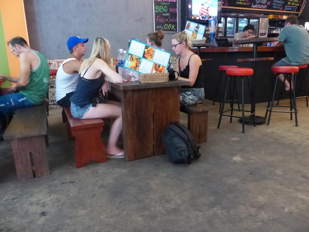 Thiết kế nội thất bán lẻ