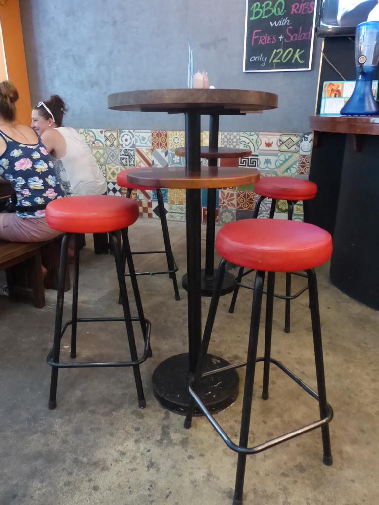 Thiết kế nội thất bán lẻ