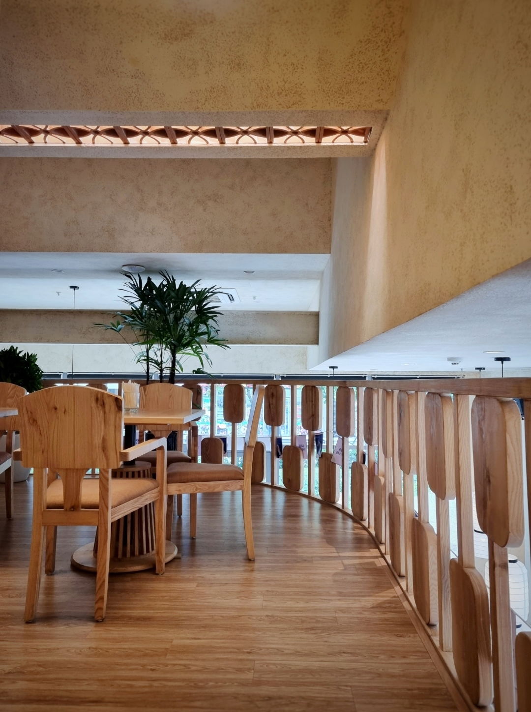 Thiết kế nội thất nhà hàng