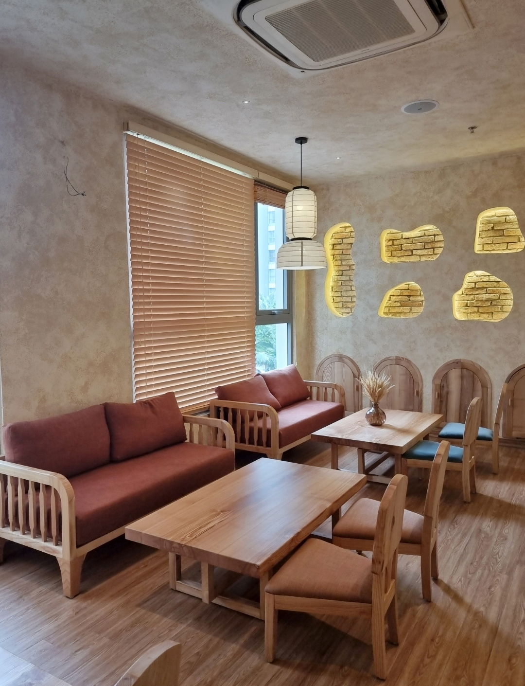 Thiết kế nội thất nhà hàng