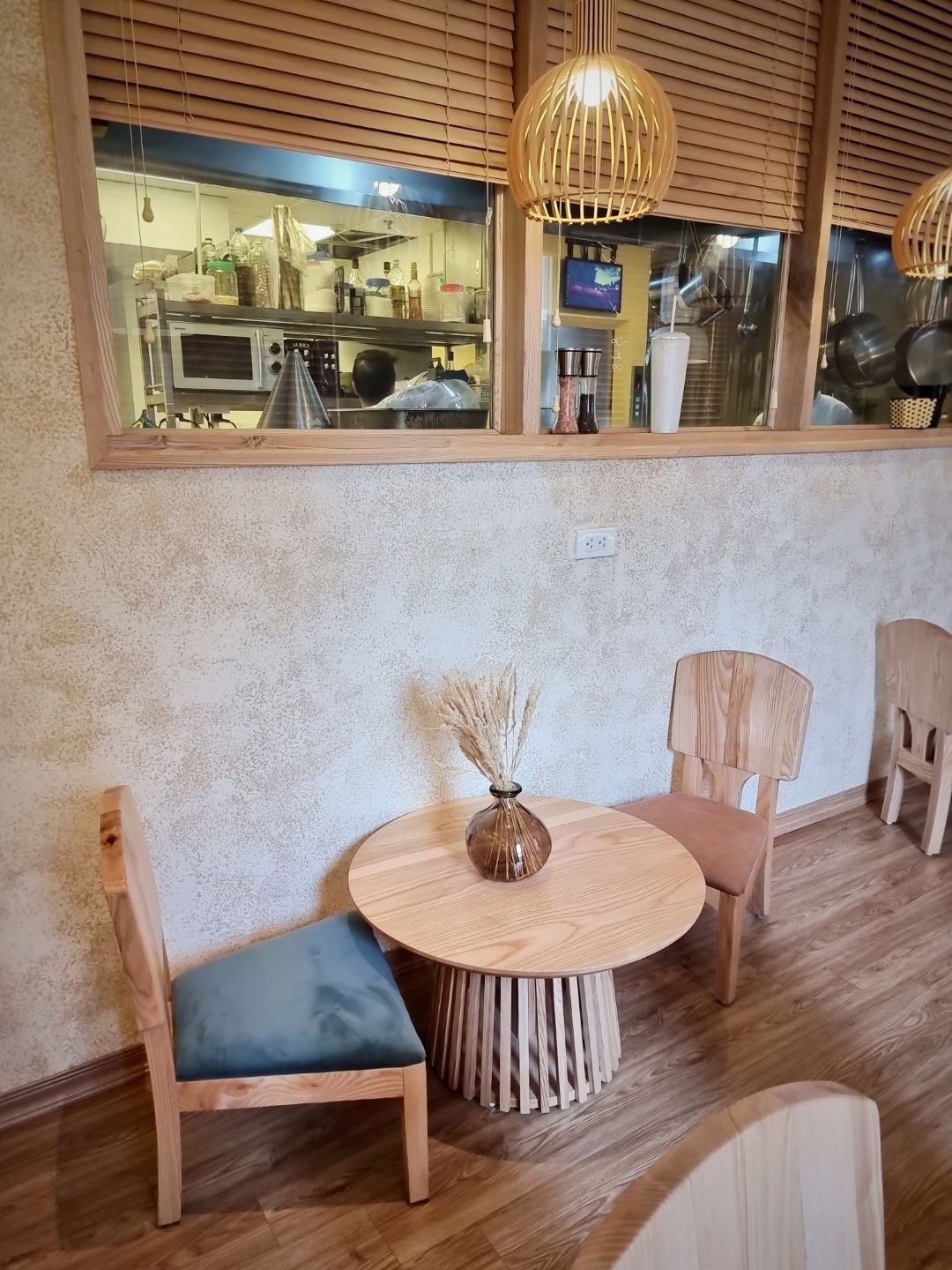 Thiết kế nội thất nhà hàng