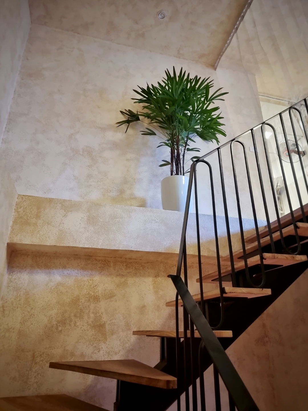 Thiết kế nội thất nhà hàng