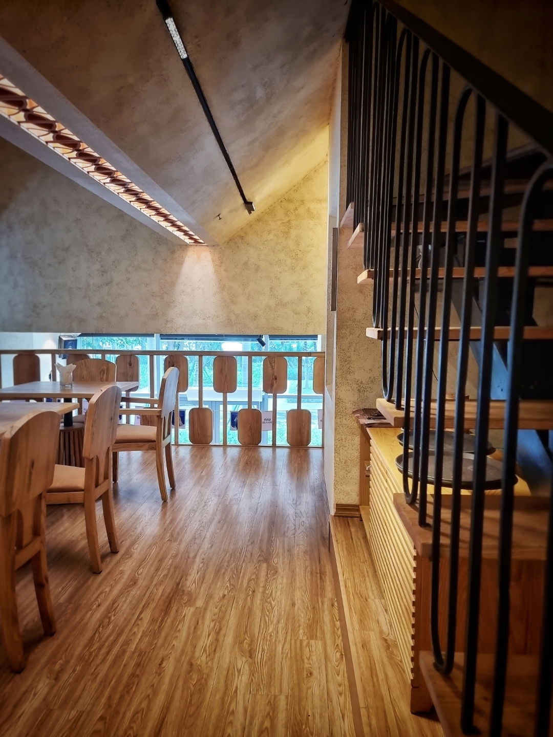 Thiết kế nội thất nhà hàng