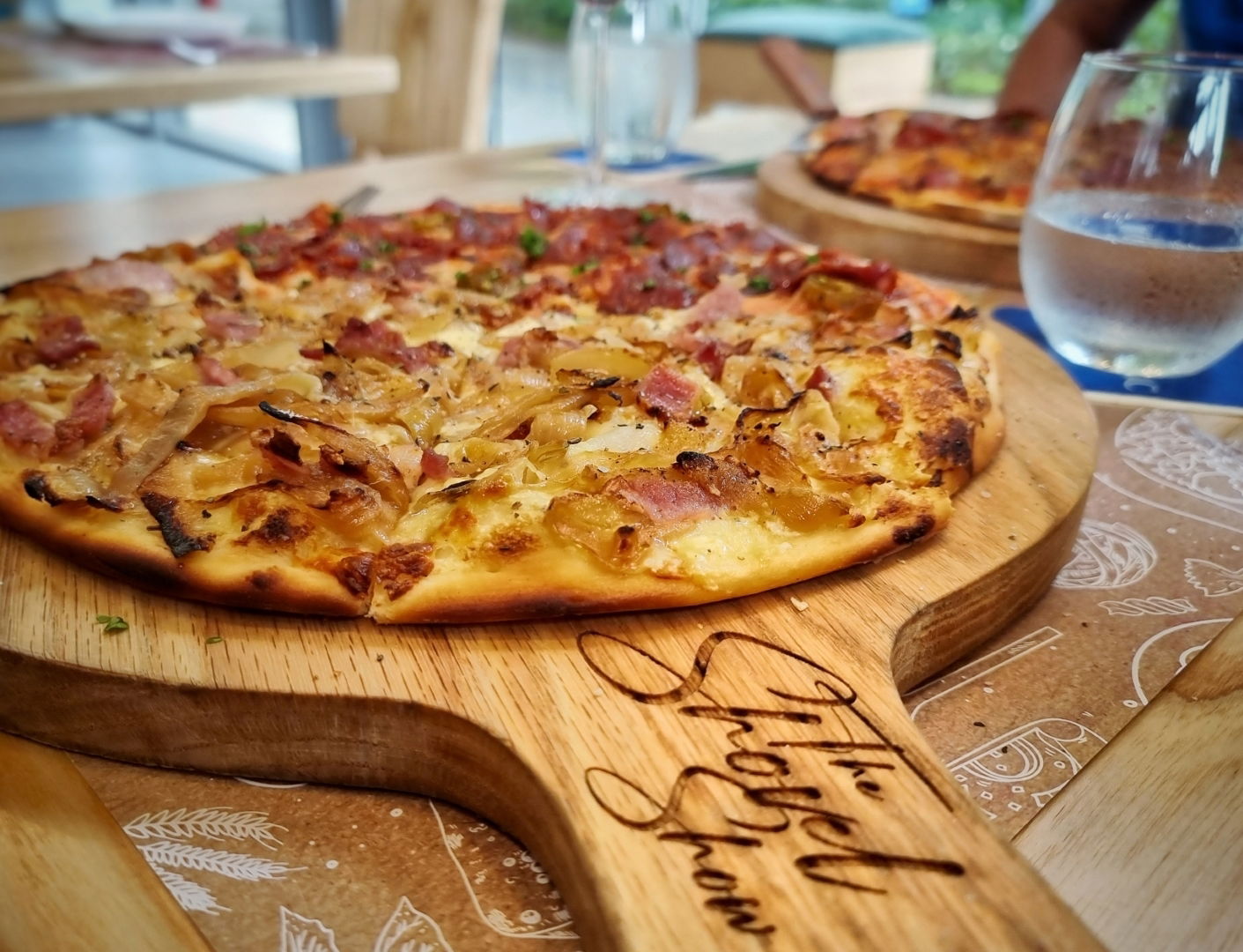 Thiết kế nội thất nhà hàng