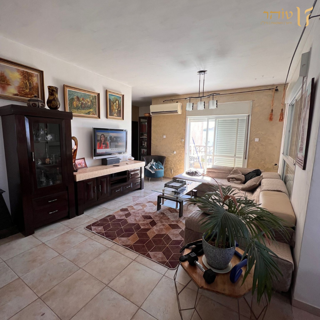 Duplex in the Mitzpe ha-Agam neighborhood