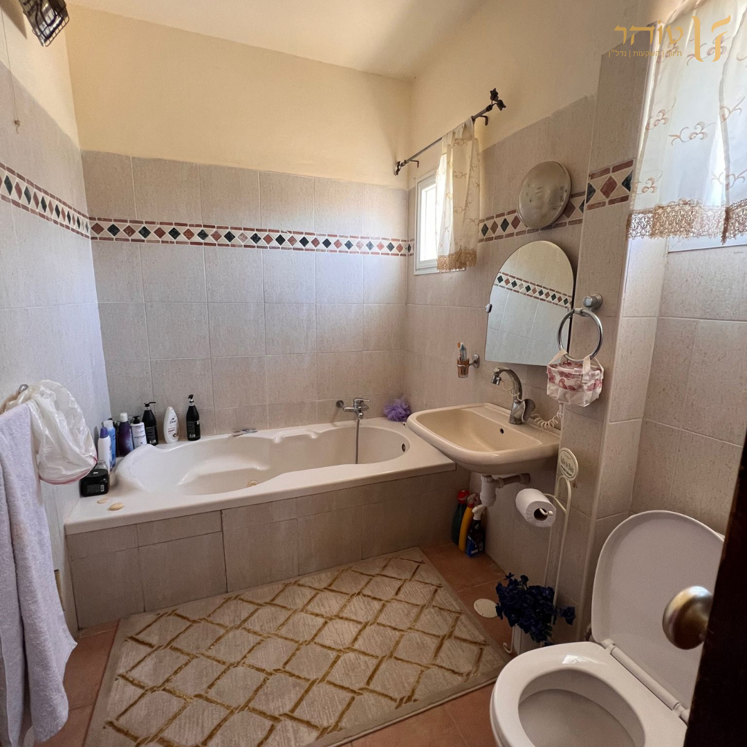 Duplex in the Mitzpe ha-Agam neighborhood