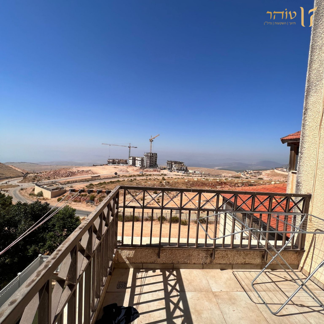 Duplex in the Mitzpe ha-Agam neighborhood