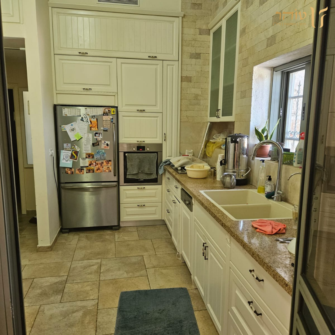 An authentic house in the heart of Kiryat HaOmen Safed