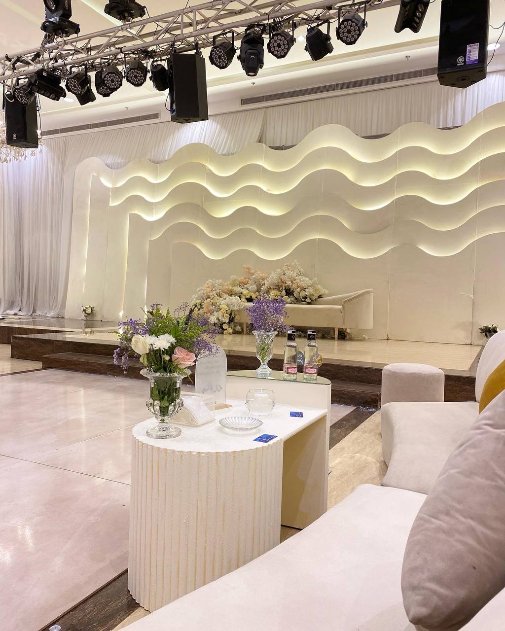 Coordination of small chalets and houses