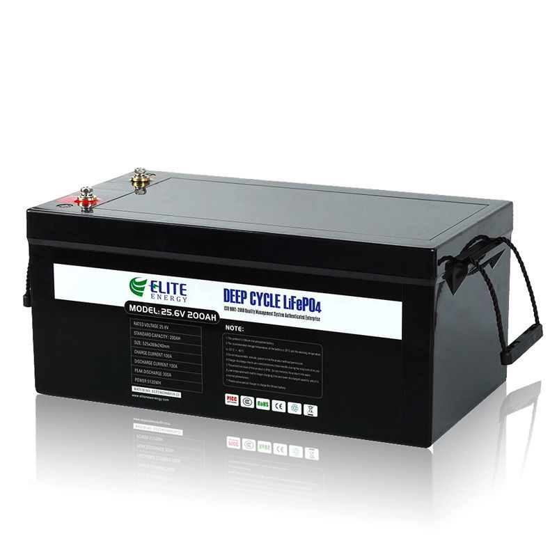 Установка солнечных панелей с аккумуляторными батареями может принести больше преимуществ и выгод по сравнению с простой системой солнечных панелей, подключенной к сети.