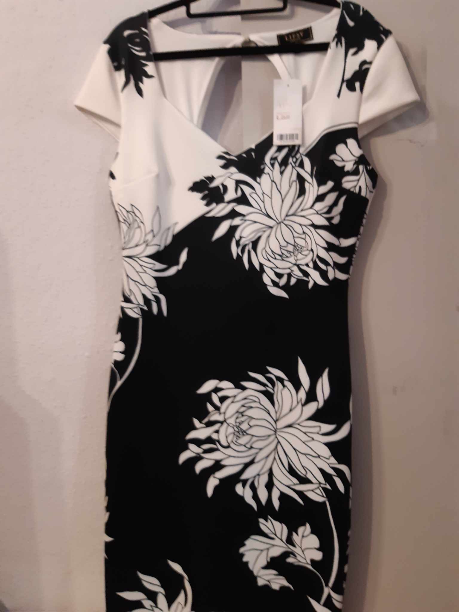 black classy mini dress Elara Hourglass Mini Dress