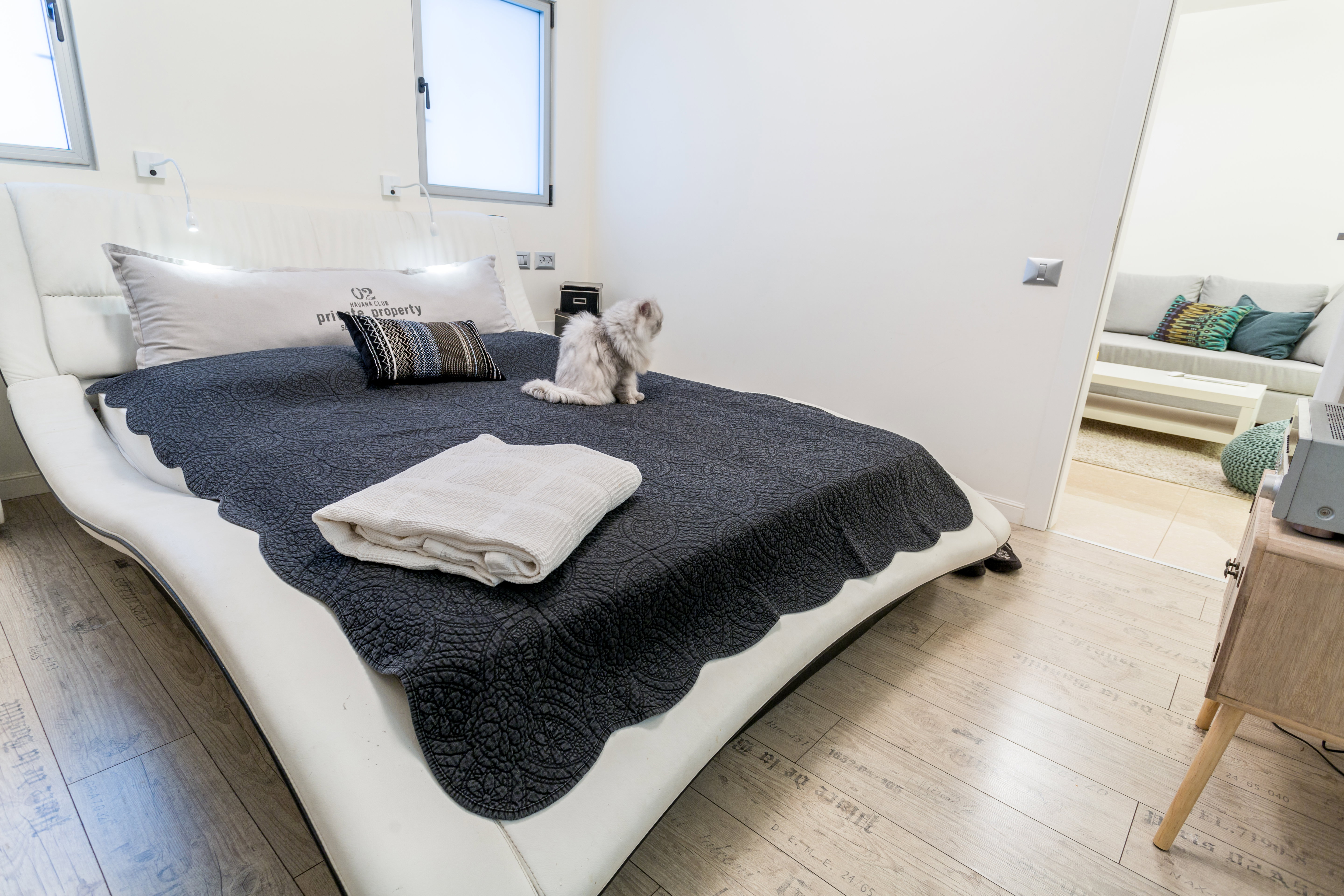 Unité de logement dans une maison privée à Sharon