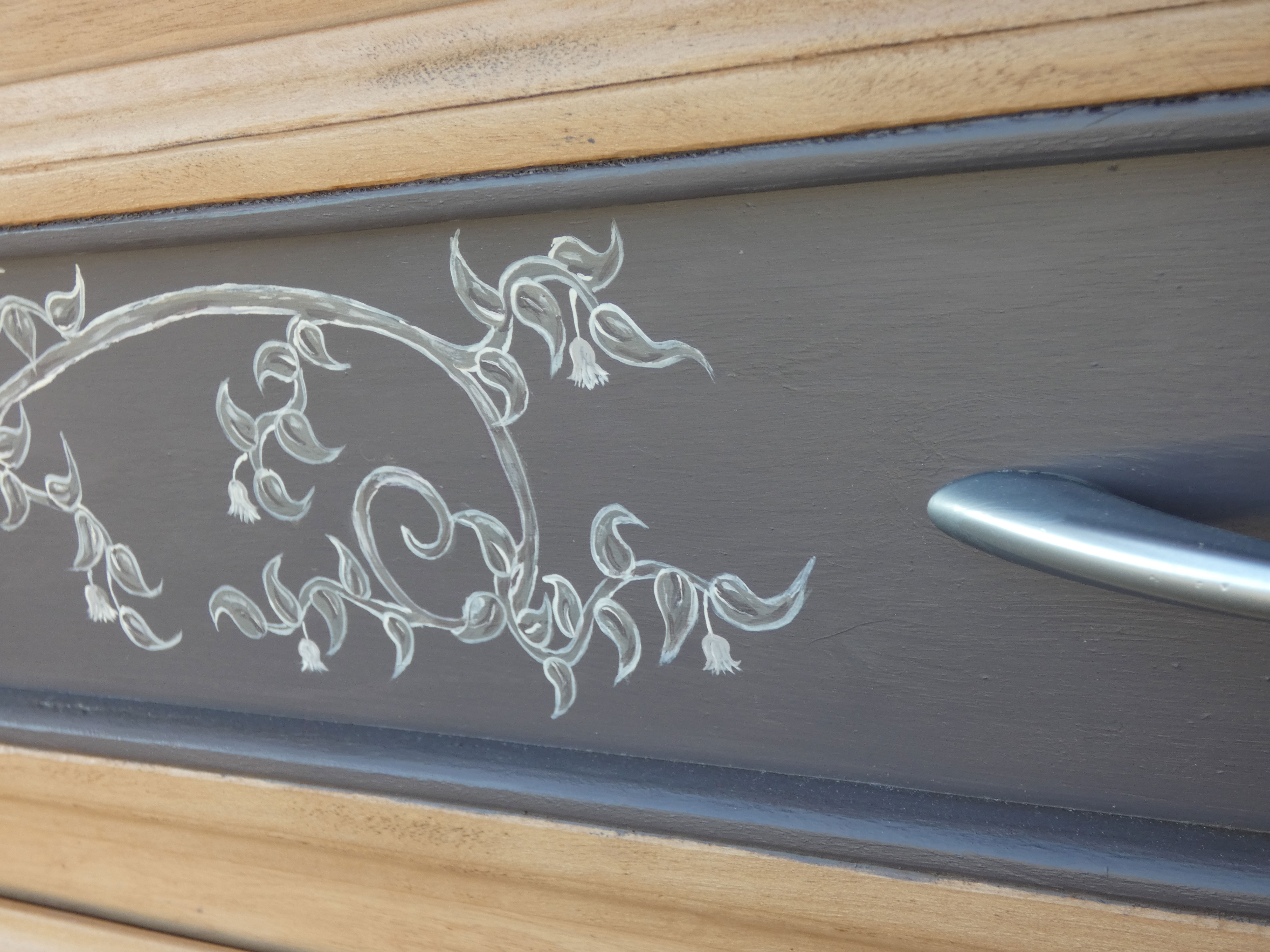 objects and furniture