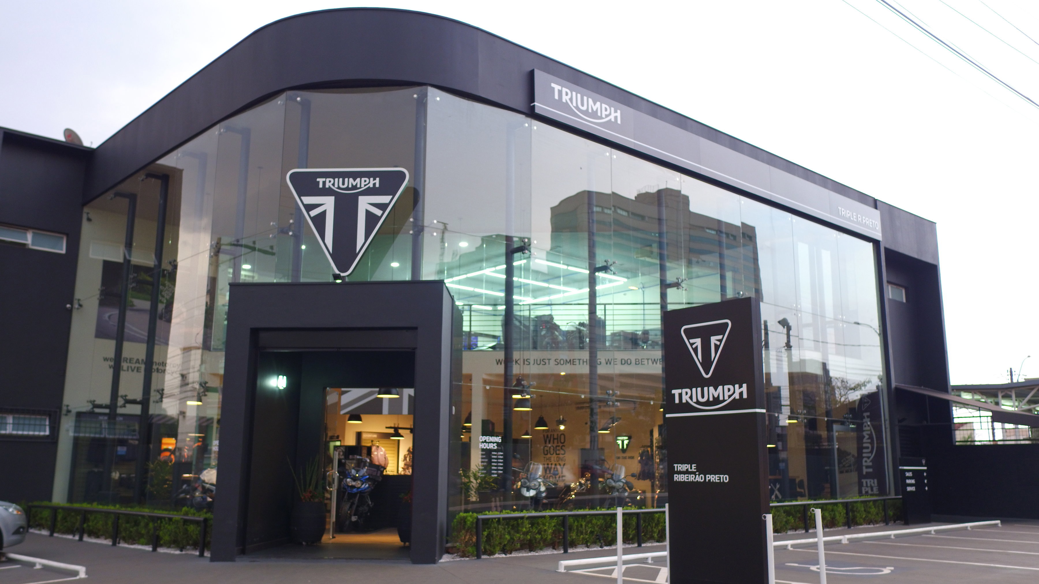 TRIUMPH TRIPLE RIBEIRÃO PRETO