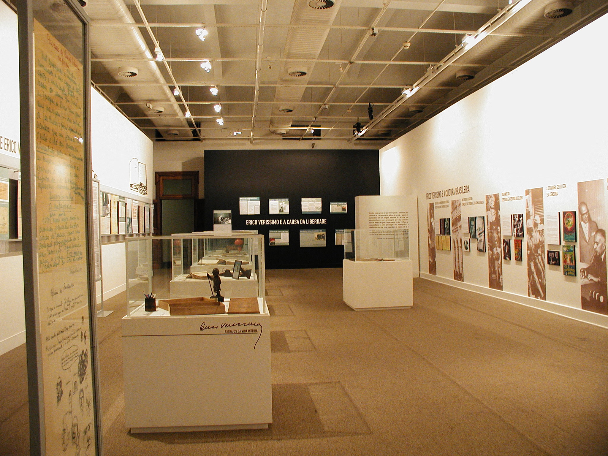 ERICO VERISSIMO - Portraits of a Whole Life