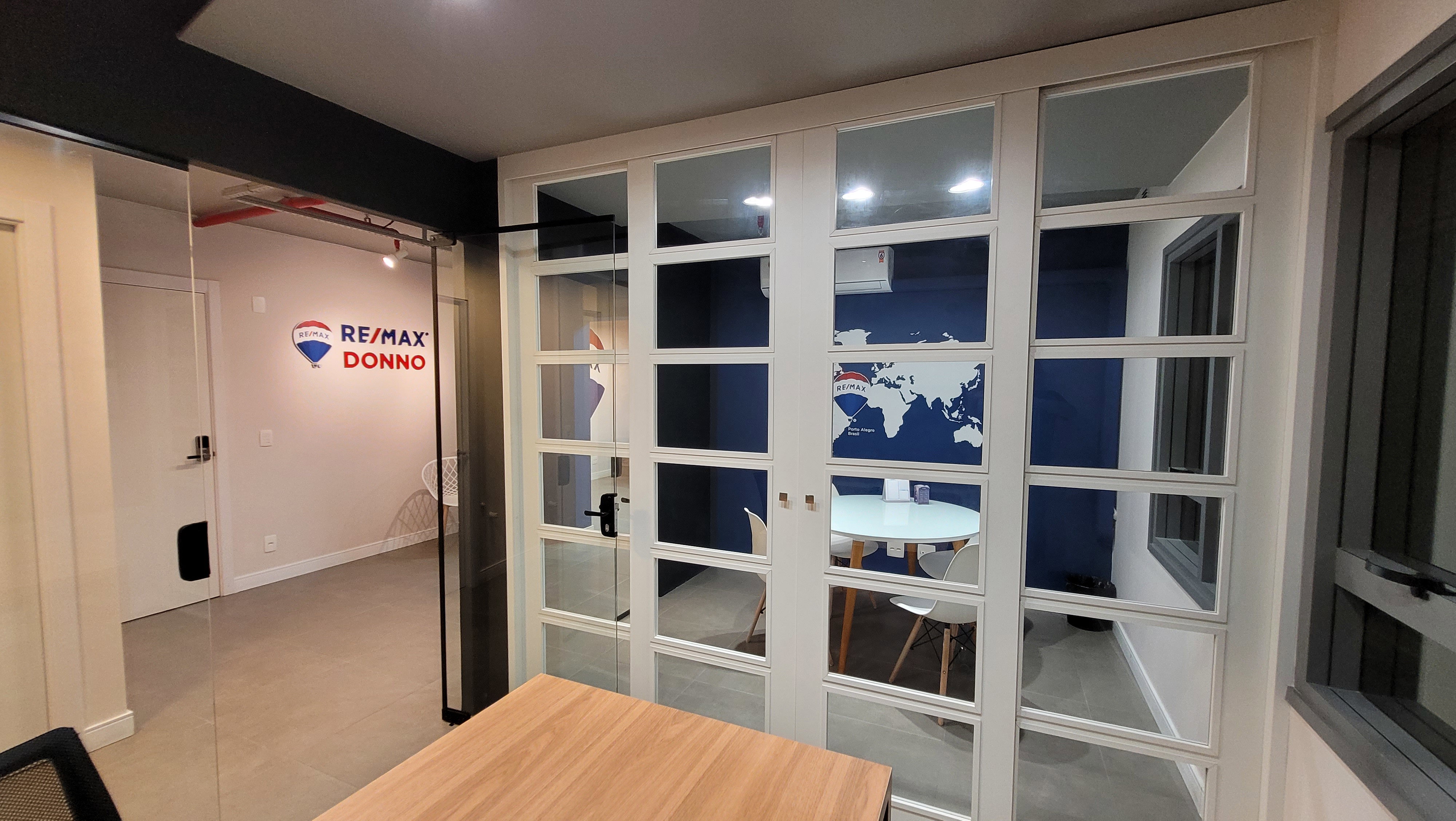 RE/MAX DONNO - Real Estate