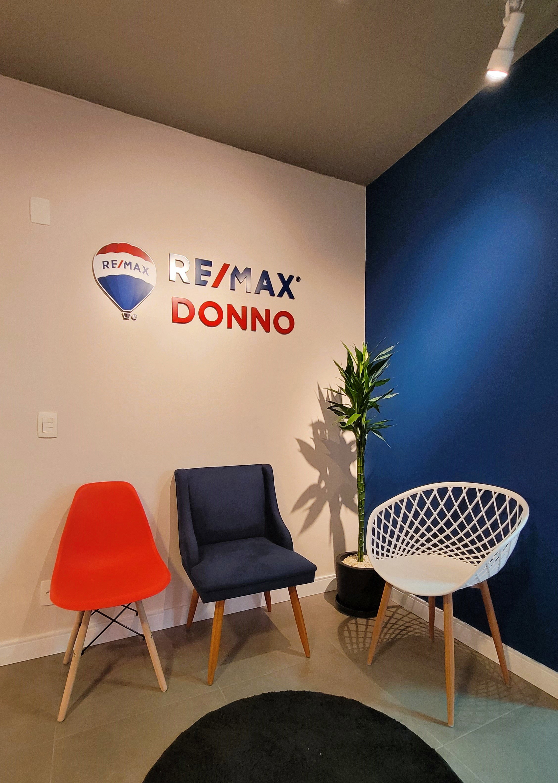 RE/MAX DONNO - Real Estate