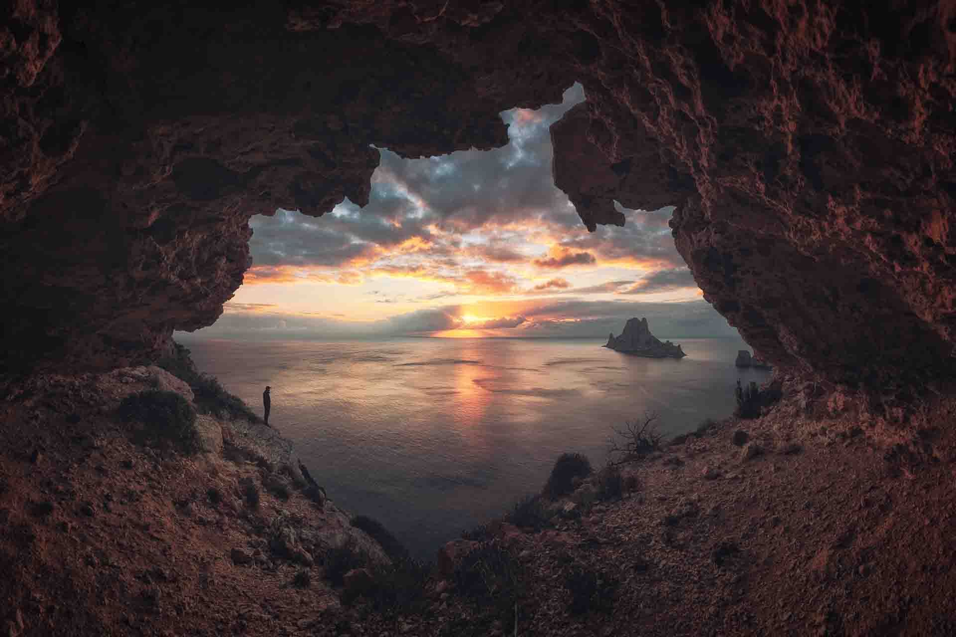 ES VEDRÀ FROM ANOTHER PERSPECTIVE