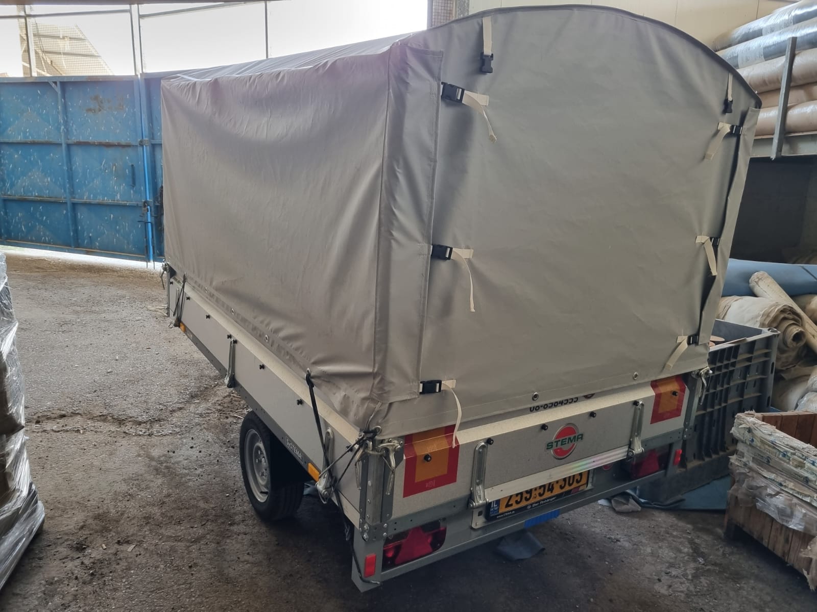 Tarpaulin products in a variety of customized colors