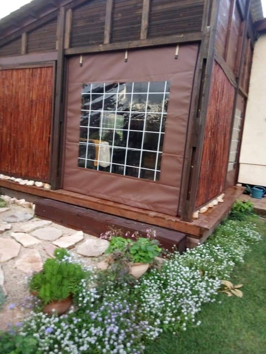 Tarpaulin costume made with transparent fabric