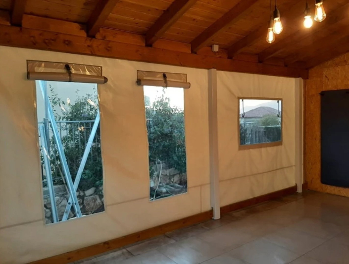 Tarpaulin costume made with transparent fabric